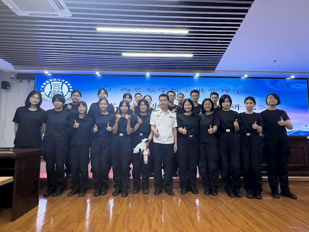 8d549d4ffd20427189a87ffb1573ddce.jpg 8d549d4ffd20427189a87ffb1573ddce.jpg