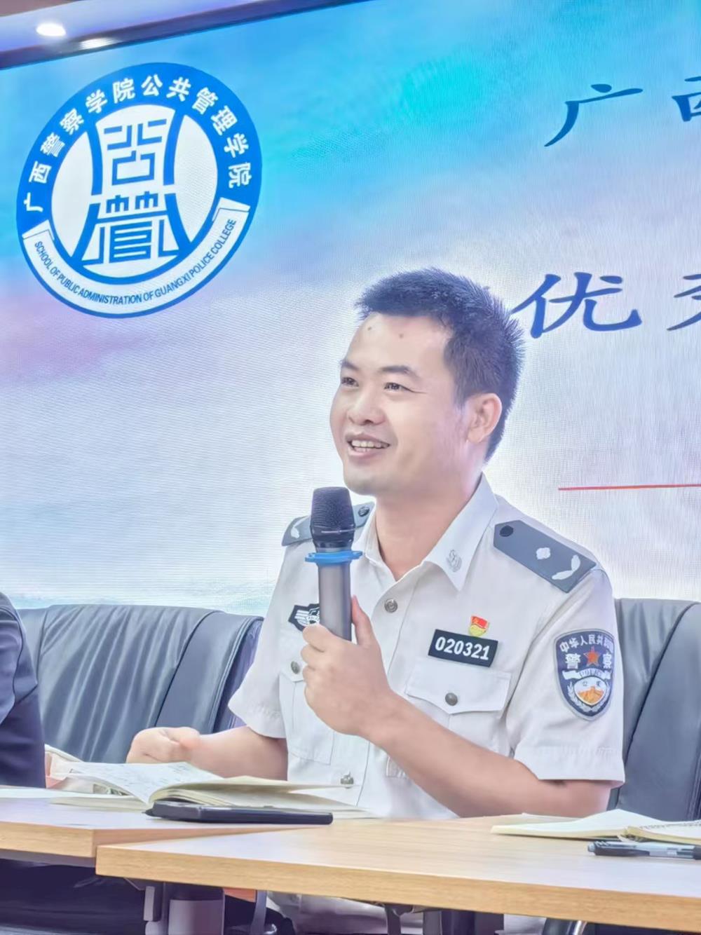 9eae88e3bd84452bbcf213bf10583b8b.jpg 9eae88e3bd84452bbcf213bf10583b8b.jpg