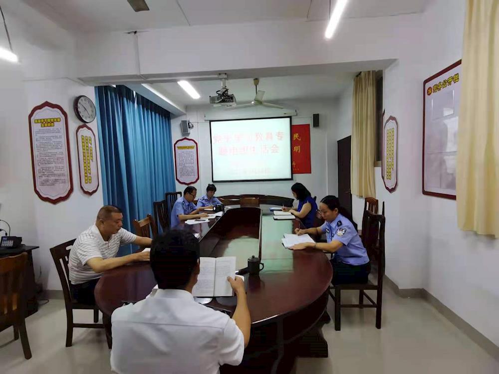 731349ecdc544b81a9621a83c3d90964.jpg 731349ecdc544b81a9621a83c3d90964.jpg