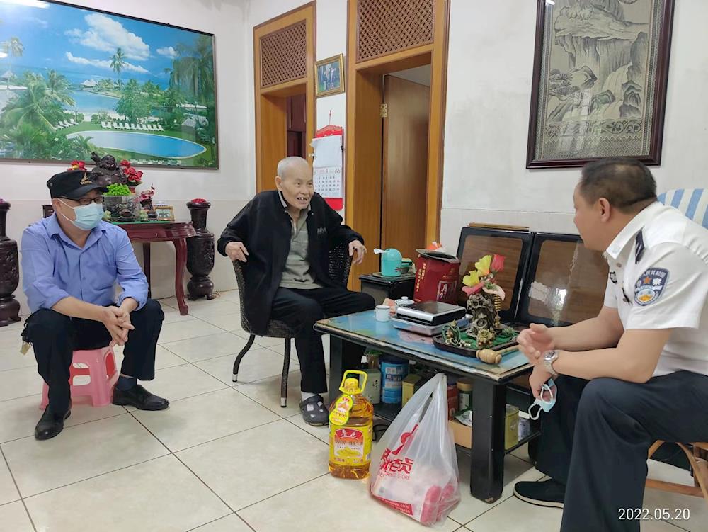 b0cb47b37451497998a2095fe5d1398c.jpg b0cb47b37451497998a2095fe5d1398c.jpg