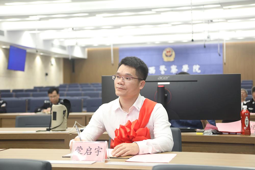 adfe1d088a464909bac399568399e22c.JPG adfe1d088a464909bac399568399e22c.JPG