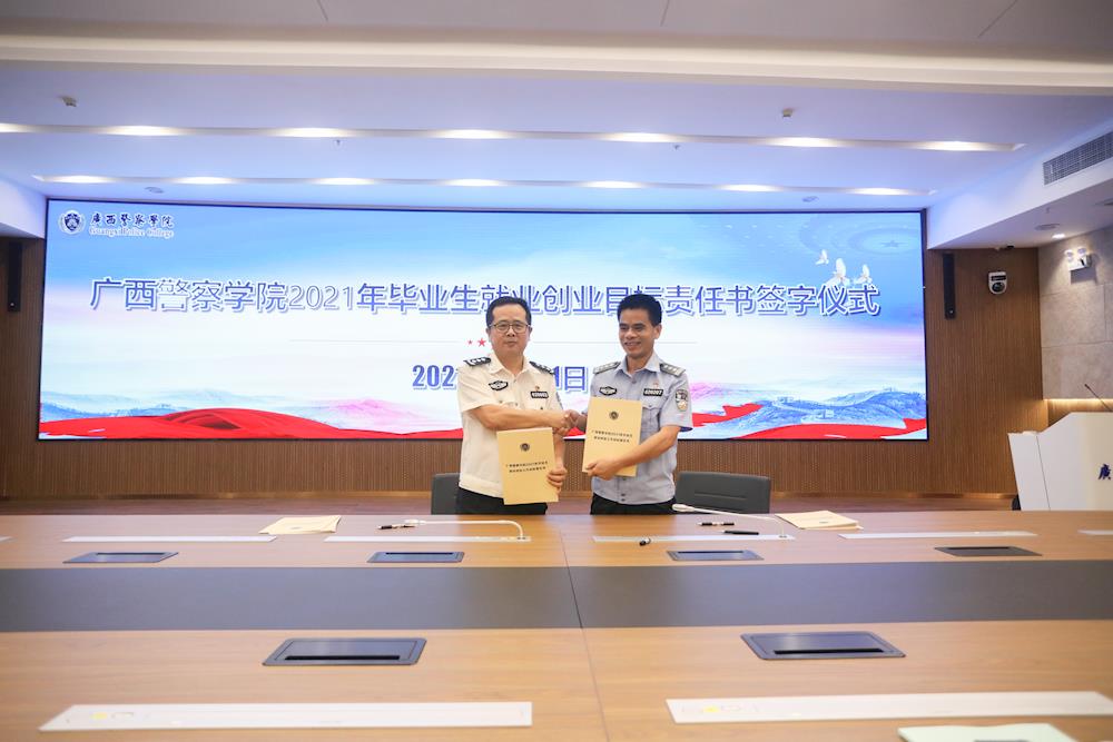 82cc316a659c4dfbaad869d3da4ede04.jpg 82cc316a659c4dfbaad869d3da4ede04.jpg