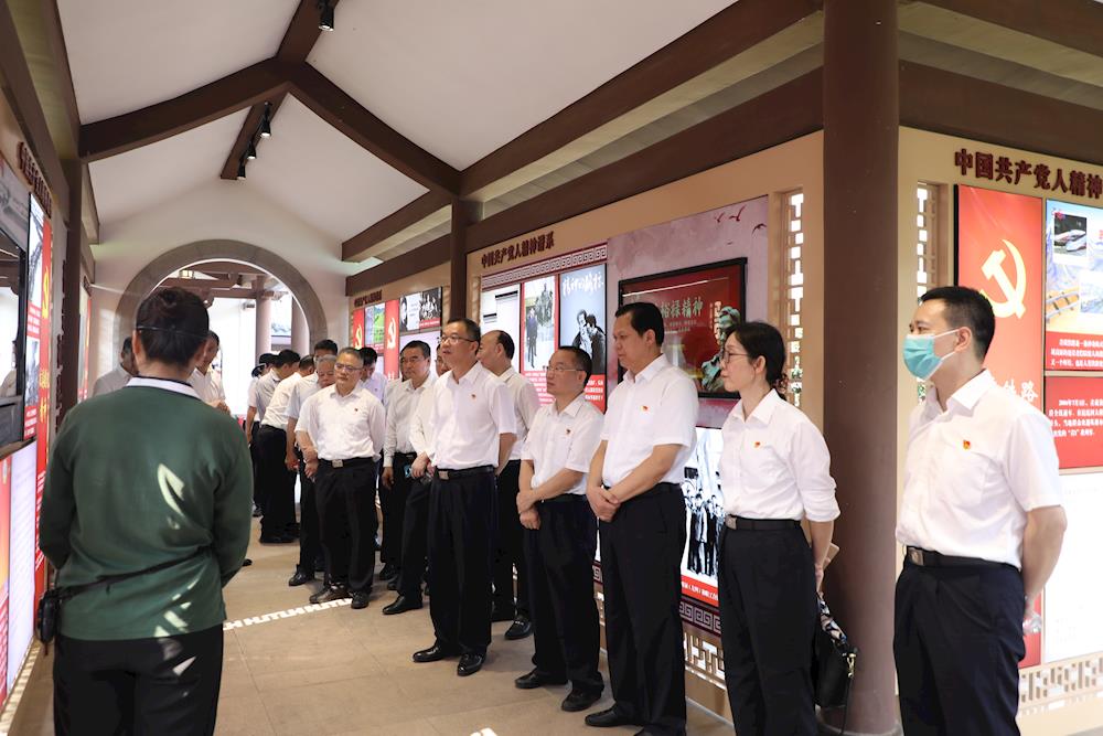 0e94896489754887b82bf2fb5b7c81de.JPG 0e94896489754887b82bf2fb5b7c81de.JPG