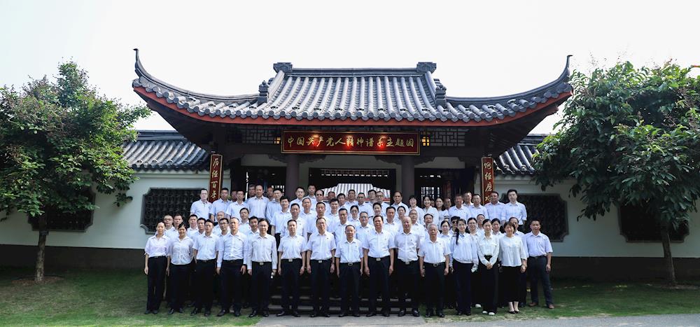 da6fa59e51224a508457061c98ead6ef.jpg da6fa59e51224a508457061c98ead6ef.jpg