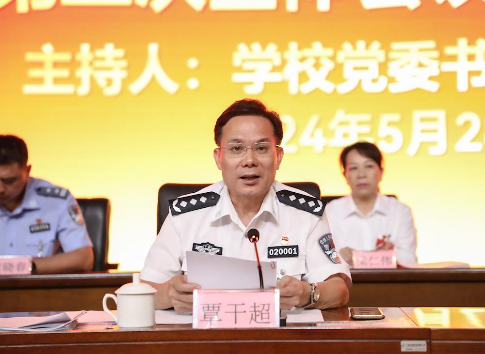 1abf3f30d8884a688ff19a8aa14fe3ce.jpg 1abf3f30d8884a688ff19a8aa14fe3ce.jpg