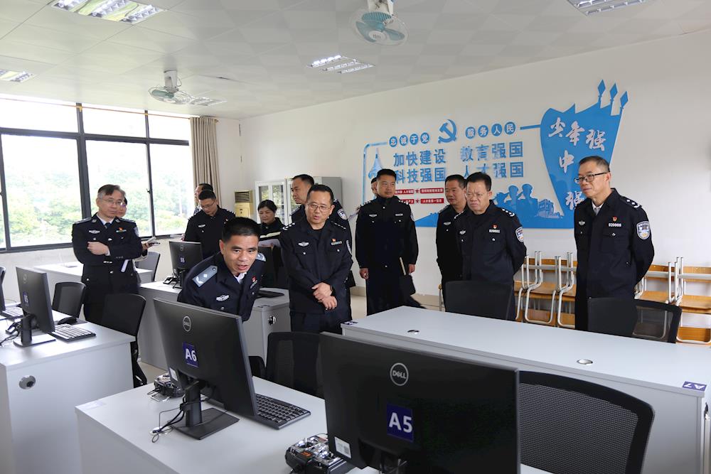 079d5f06dc314ba79b3e8b124c4f3402.jpg 079d5f06dc314ba79b3e8b124c4f3402.jpg