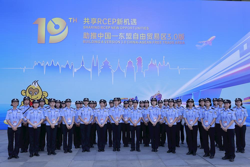 ef65ff68c2894975ba95570f1c5f5ec7.jpg ef65ff68c2894975ba95570f1c5f5ec7.jpg