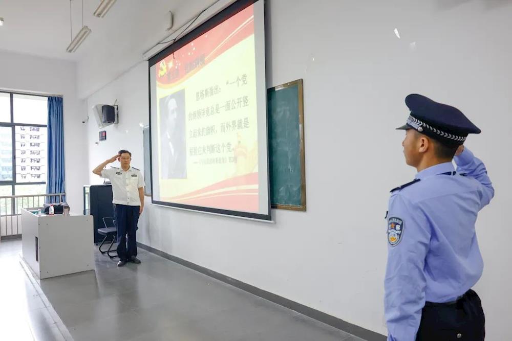 7979ebeb7fdc41bf806b9f6482c0872c.jpg 7979ebeb7fdc41bf806b9f6482c0872c.jpg