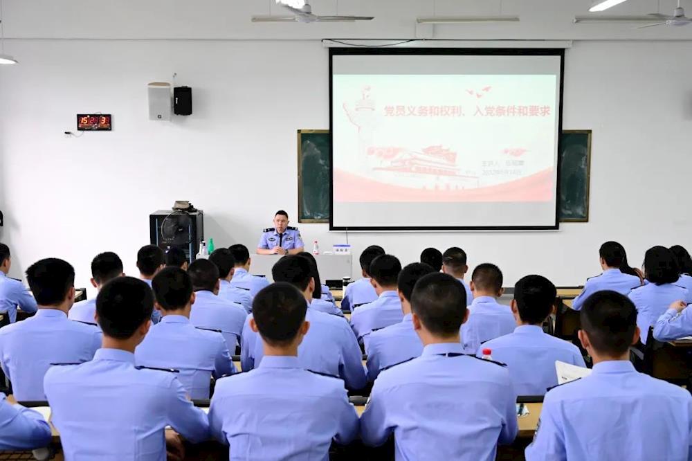 9b145b47c0a44c229a750c89b43d6434.jpg 9b145b47c0a44c229a750c89b43d6434.jpg