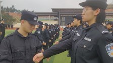 警训展英姿　立志筑警魂------法学院组织新学期学生警训工作